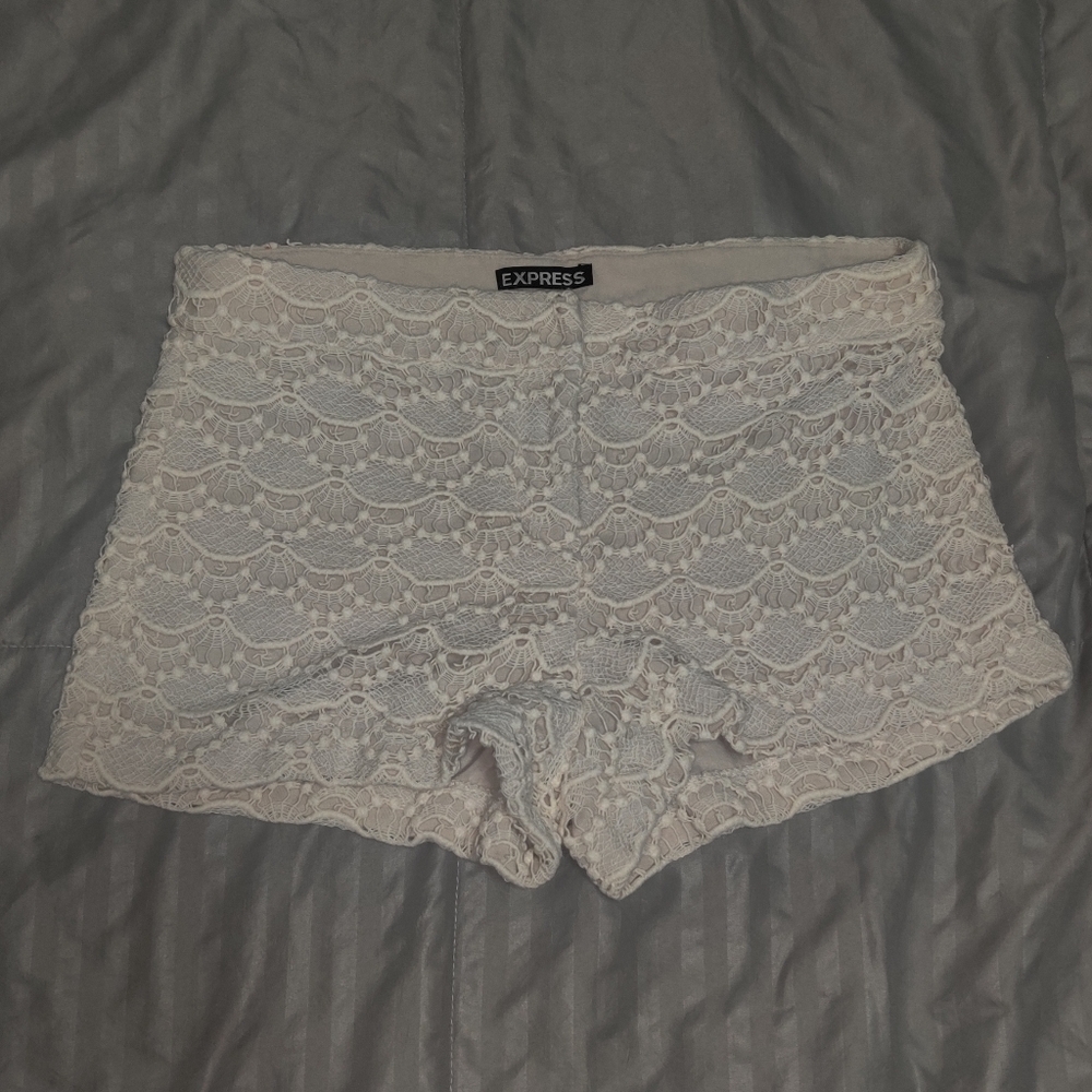 Express cream crochet lace shorts size 2